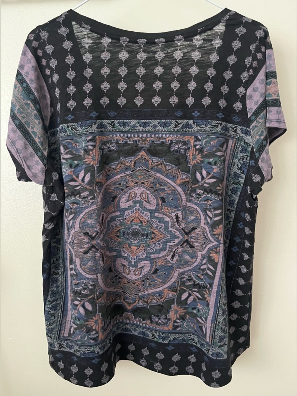 Lucky Brand Women’s Mandala Print T
Shirt Size 1X - Picture 2 of 2